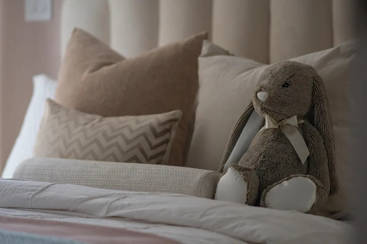 The Cozy Home Decor Checklist: 15 Items That Instantly Warm a Room